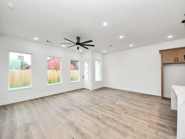 8206 Colonial Ln #A — Photo 15