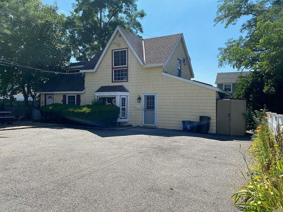 1st image of 18 Carlton Ave