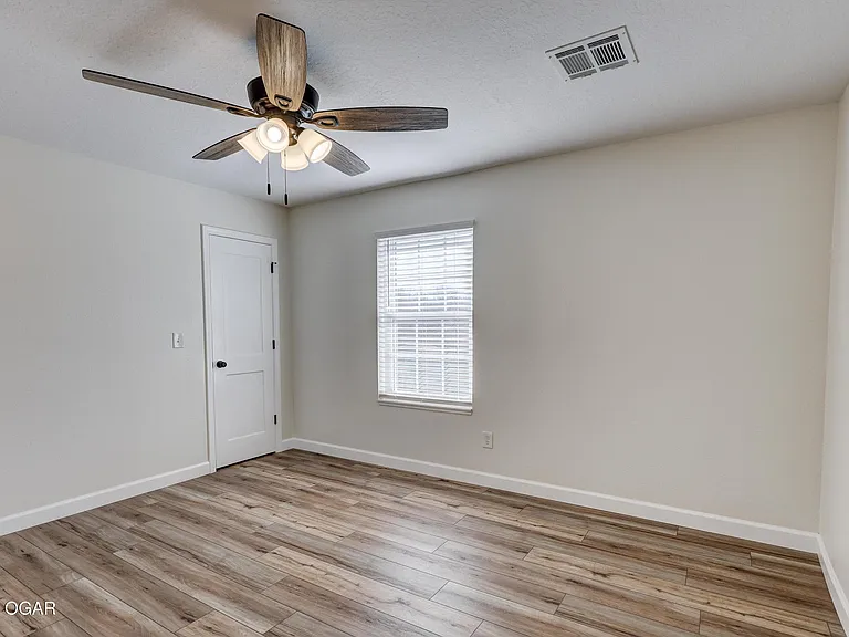 2907 S Jackson Ave — Photo 18