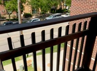 813 Williamson St APT 2, Madison, WI 53703