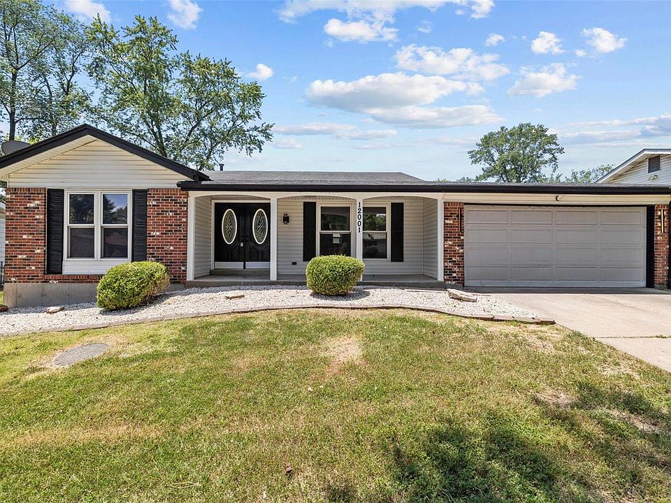1st image of 12001 La Padera Ln