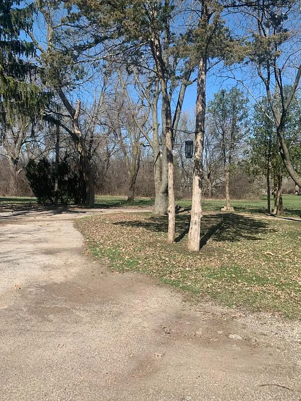 3 bed, 2000 sqft, $2,000 — Photo 2