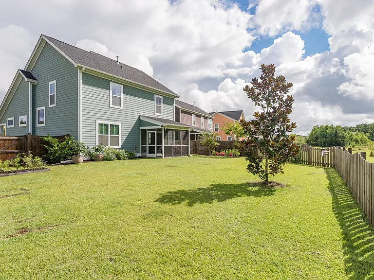 124 Indigo Marsh Cir — Photo 1