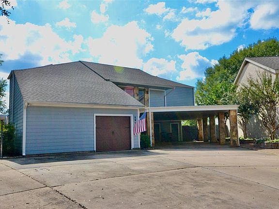 Lovely large custom home at end of cul-de-sac with lots of extra parking!!