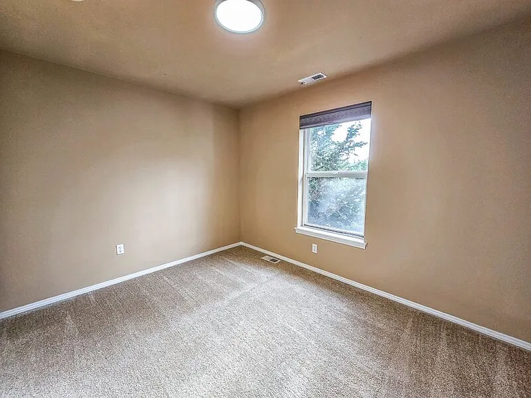 13818 NE 93rd Ct — Photo 25
