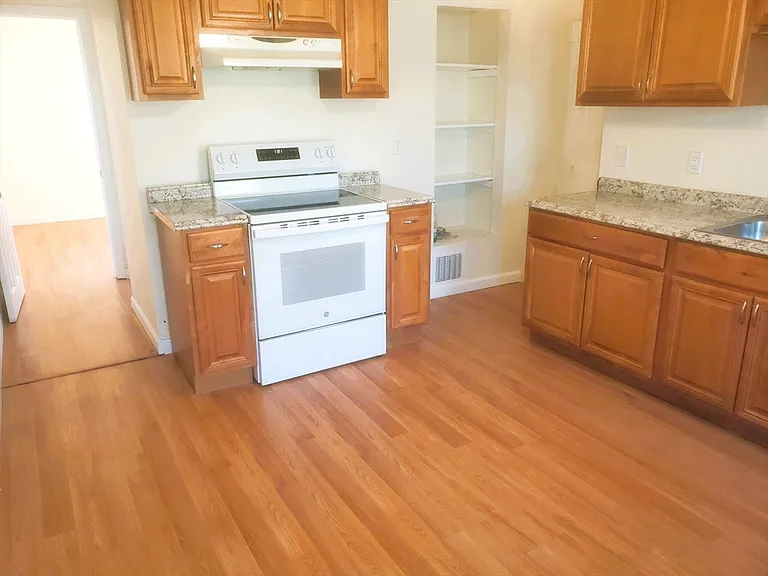 26 Arlington St #2 — Photo 20