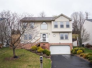 262 Hooks Ln, Canonsburg, PA 15317