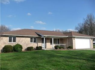 1472 Monticello Ave, Hermitage, PA 16148