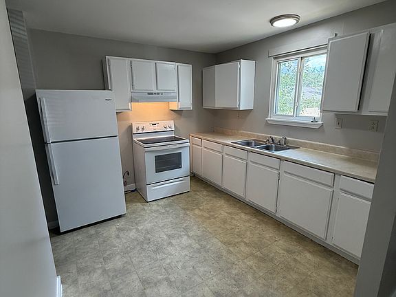 5th image of 1311 New Hope Baptist Cir