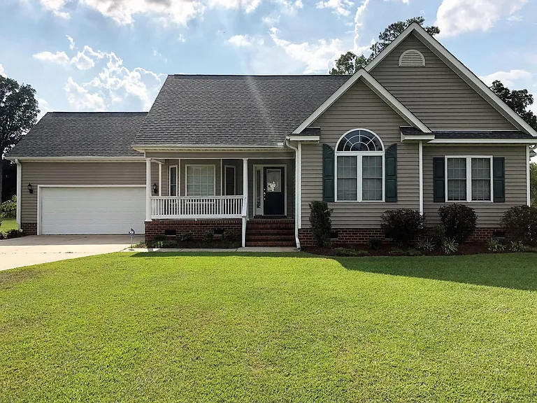 135 Adler Ln — Photo 1