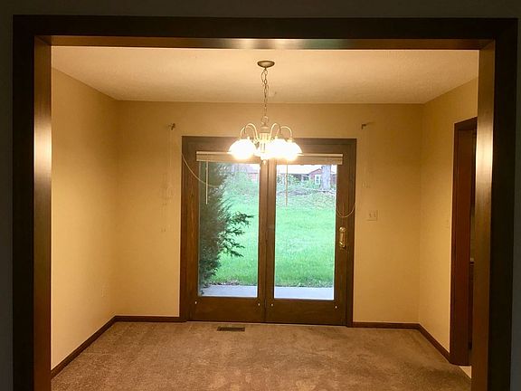 3rd image of 8331 Grande Fir Ct
