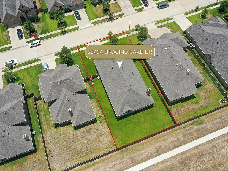 23434 Bracino Lake Dr — Photo 22