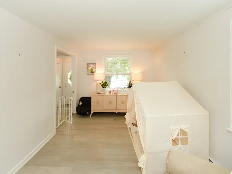122 Strysko Ave — Photo 8