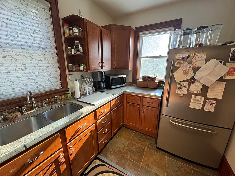 2447 N Bartlett Ave — Photo 11