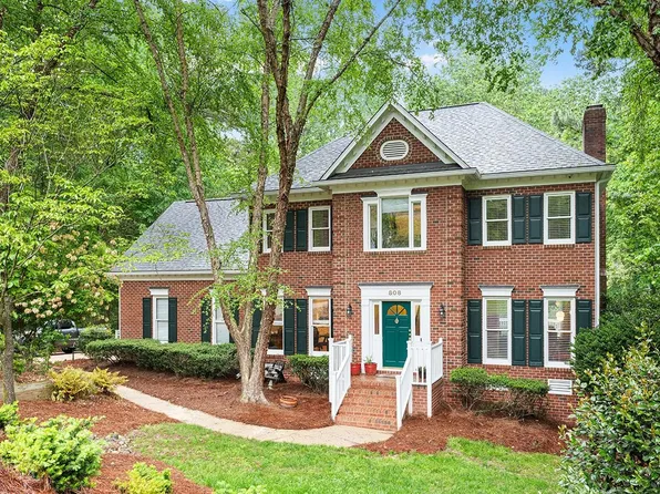 808 Dothan Ct, Raleigh, NC 27614