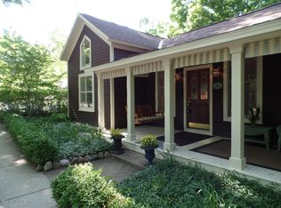 26 Wall St, Douglas, MI 49406