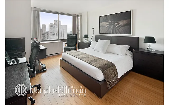 Rented by Douglas Elliman | media 4