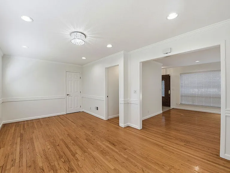1559 Chambers Dr — Photo 21