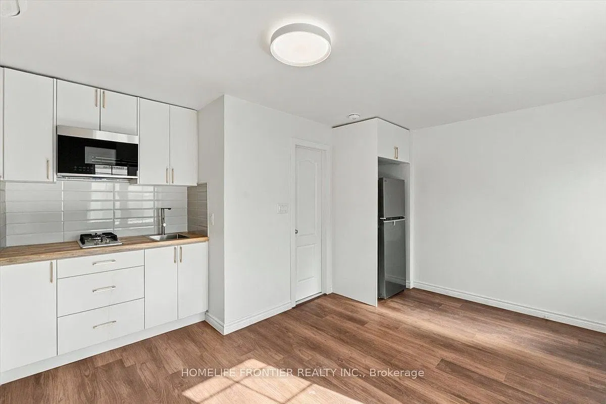 Studio, $1,650 — Photo 2
