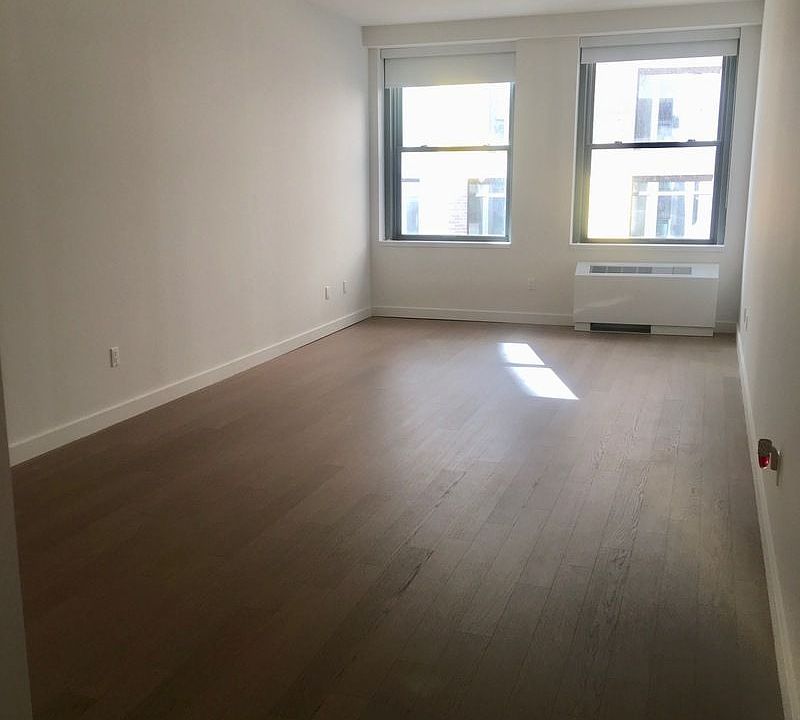 1st image of 20 Exchange Pl APT 1414