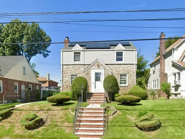 13528 226th St, Laurelton, NY 11413