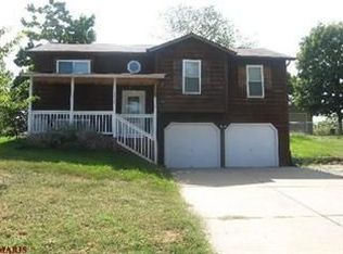 2616 Carolyn Circle Dr, High Ridge, MO 63049