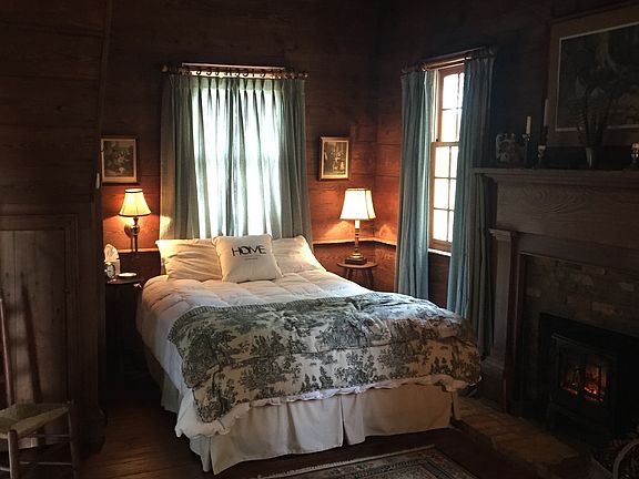 Heart Pine master suite