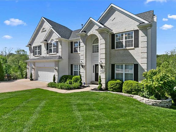 3rd image of 1539 Dietrich Glen Dr