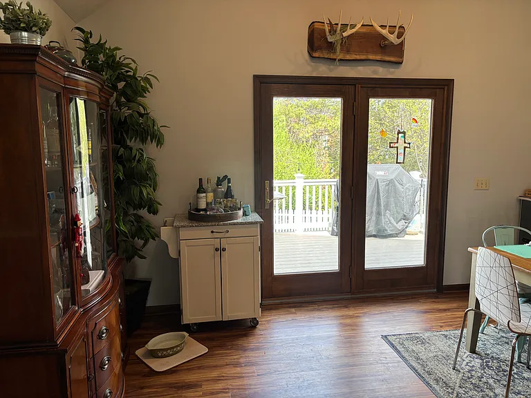 82 Rex Rd — Photo 27