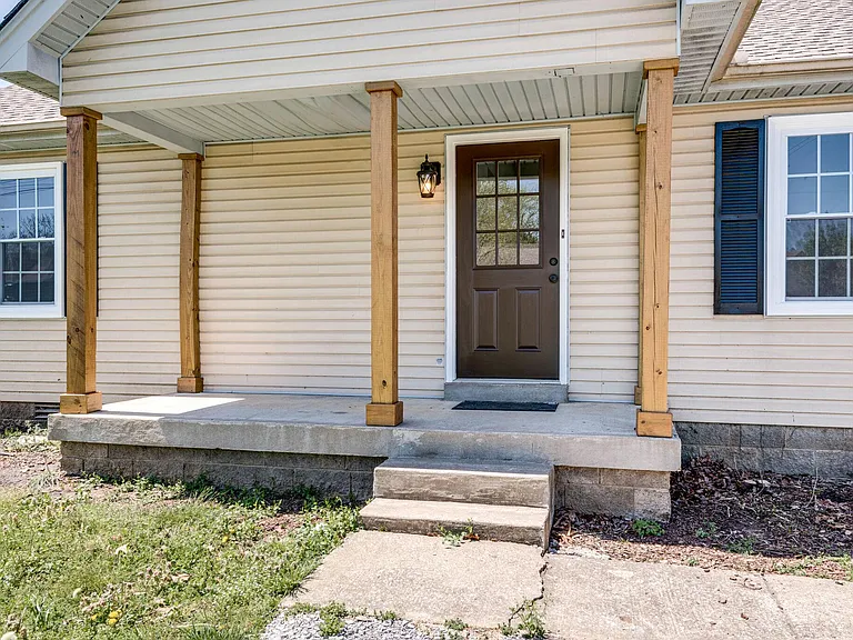 4908 Deerhaven Dr — Photo 4