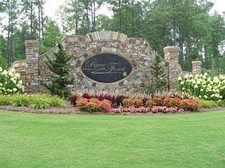 2nd image of 314 Cresent Dr