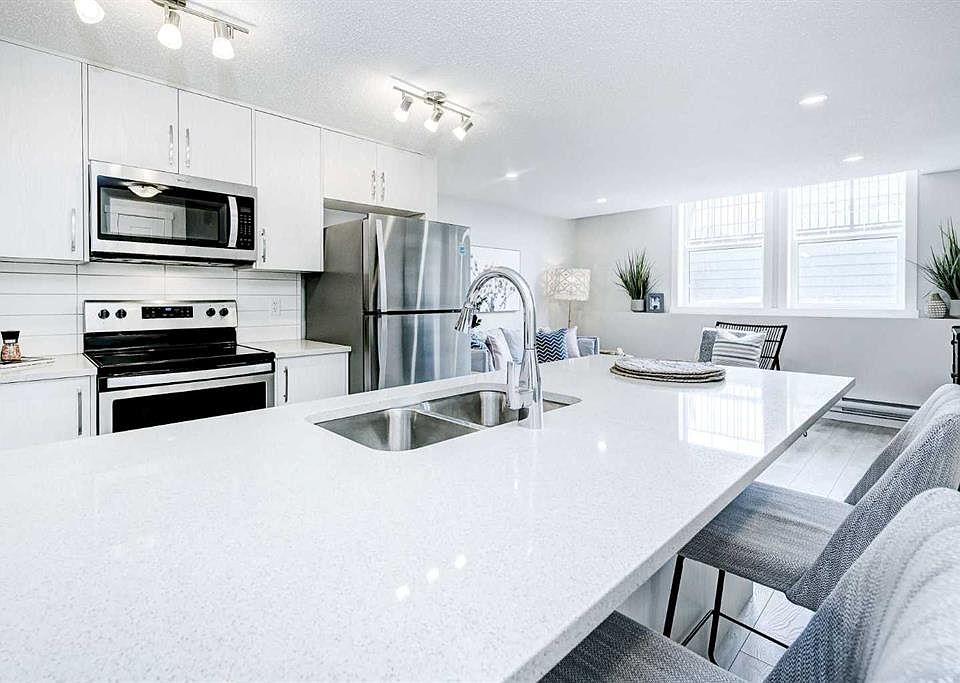1st image of 260 E Rowley Way NW #101