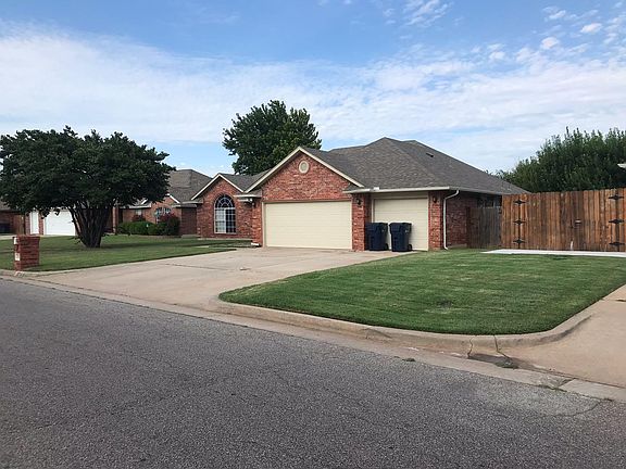 2nd image of 300 Westridge Dr