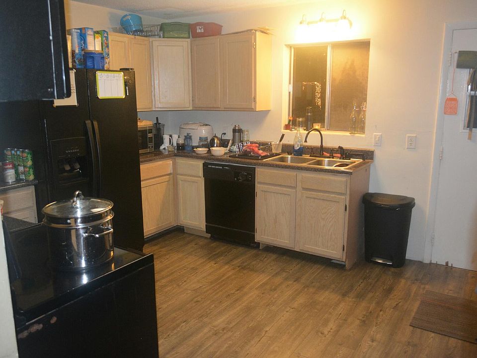 2nd image of 4020 College Ter