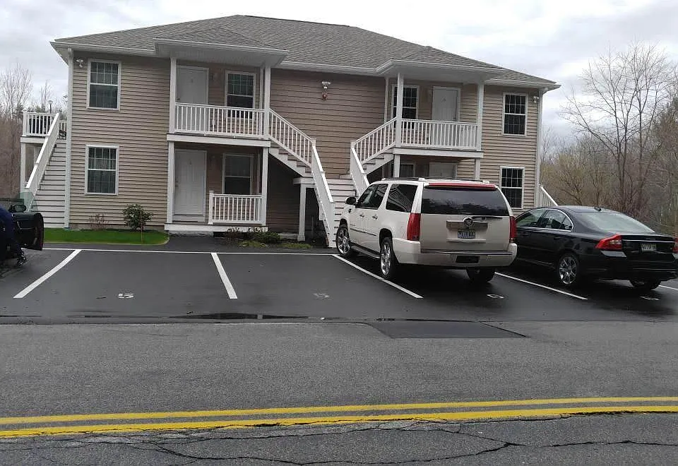 28 Old Pine Hill Rd S #1-6