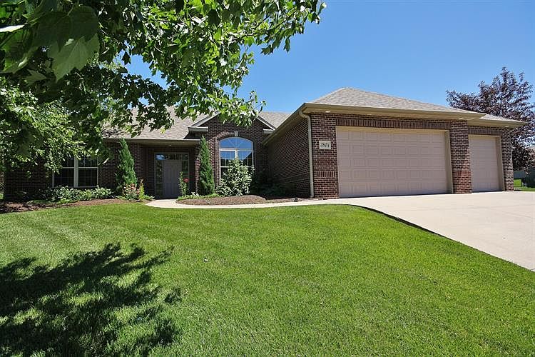 1st image of 3814 Trefoil Dr