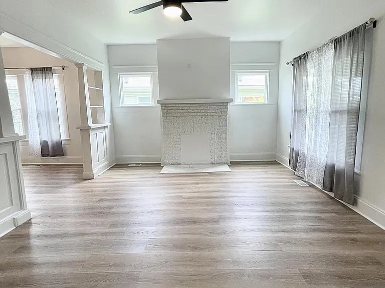 4 bed, 1653 sqft, $2,350 — Photo 2