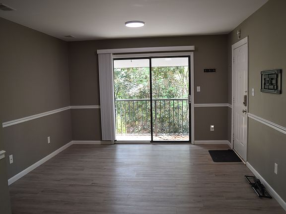 2nd image of 950 Forestbrook Rd APT F7