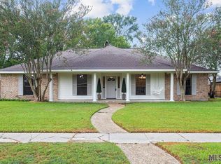 6326 Chippendale Dr, Baton Rouge, LA 70817