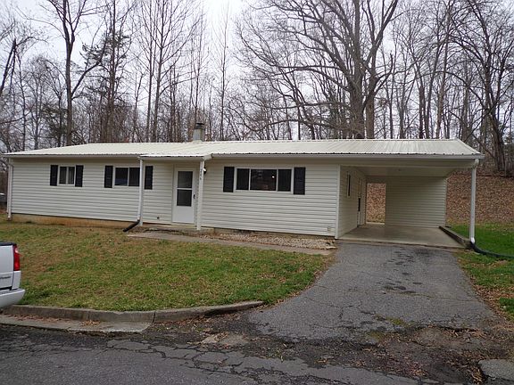 3rd image of 206 Forestview Cir
