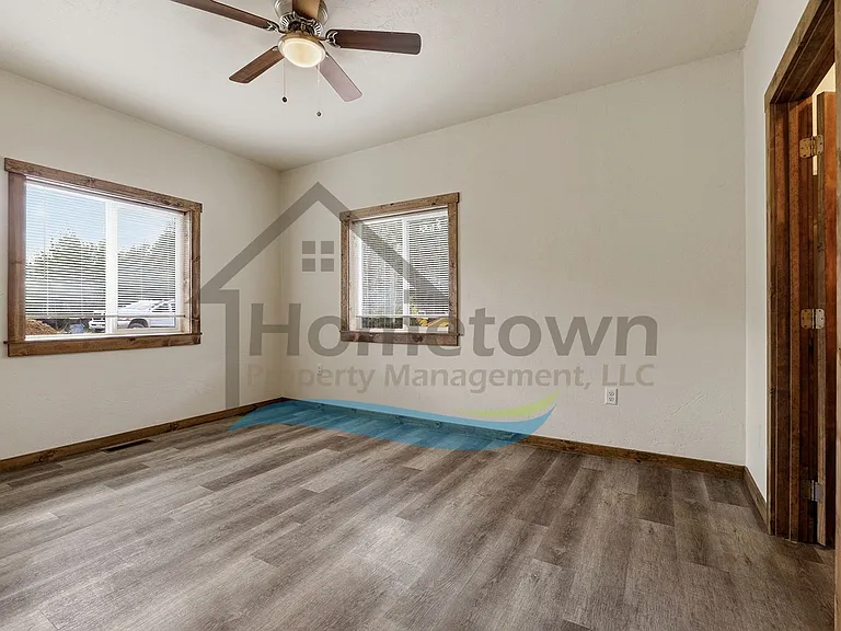 105 Burnt Tree Ln — Photo 16