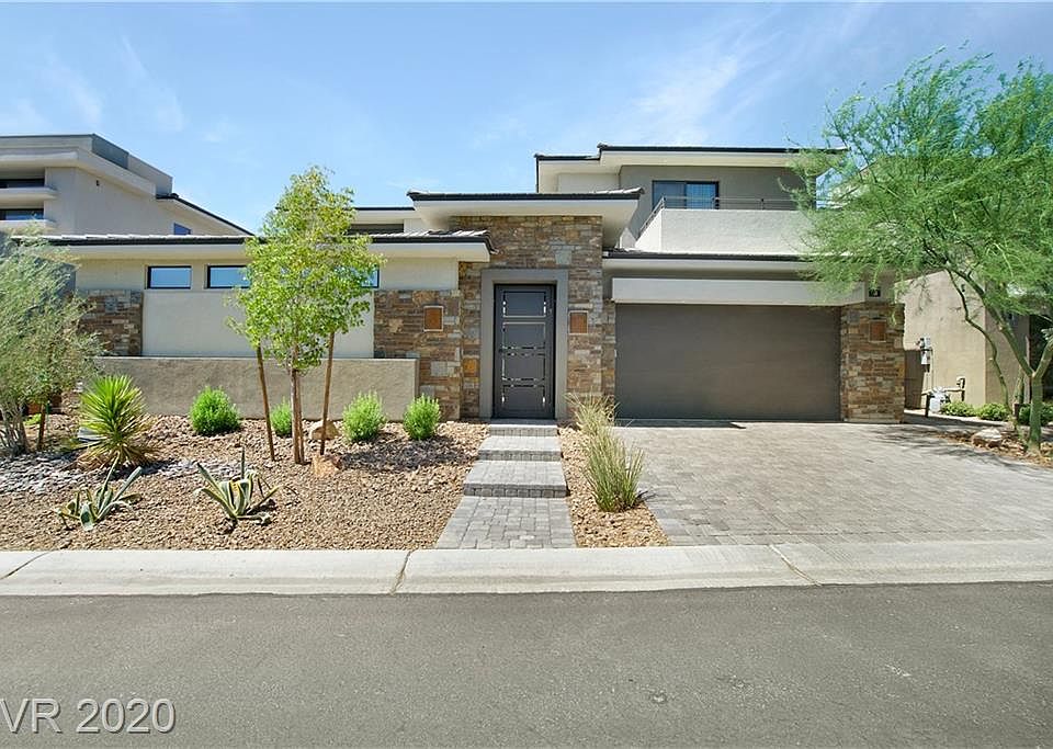 1st image of 5 Garden Shadow Ln