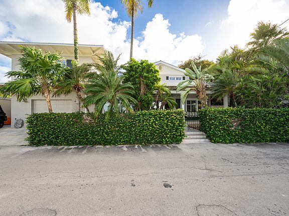 4th image of 18 Hilton Haven Rd