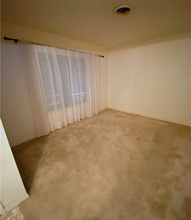 4th image of 3706 Tiger Ln