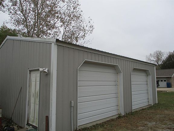 5th image of 327 N Chronister St