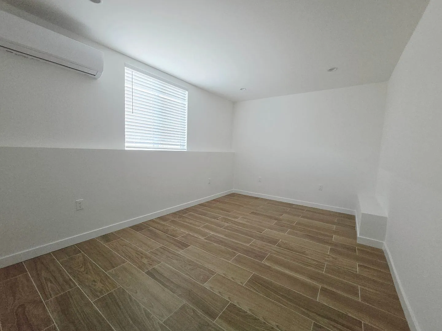 DNA Apartments 13425 Vanowen LLC — Photo 3