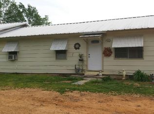 1856 E 2100 Rd, Hugo, OK 74743