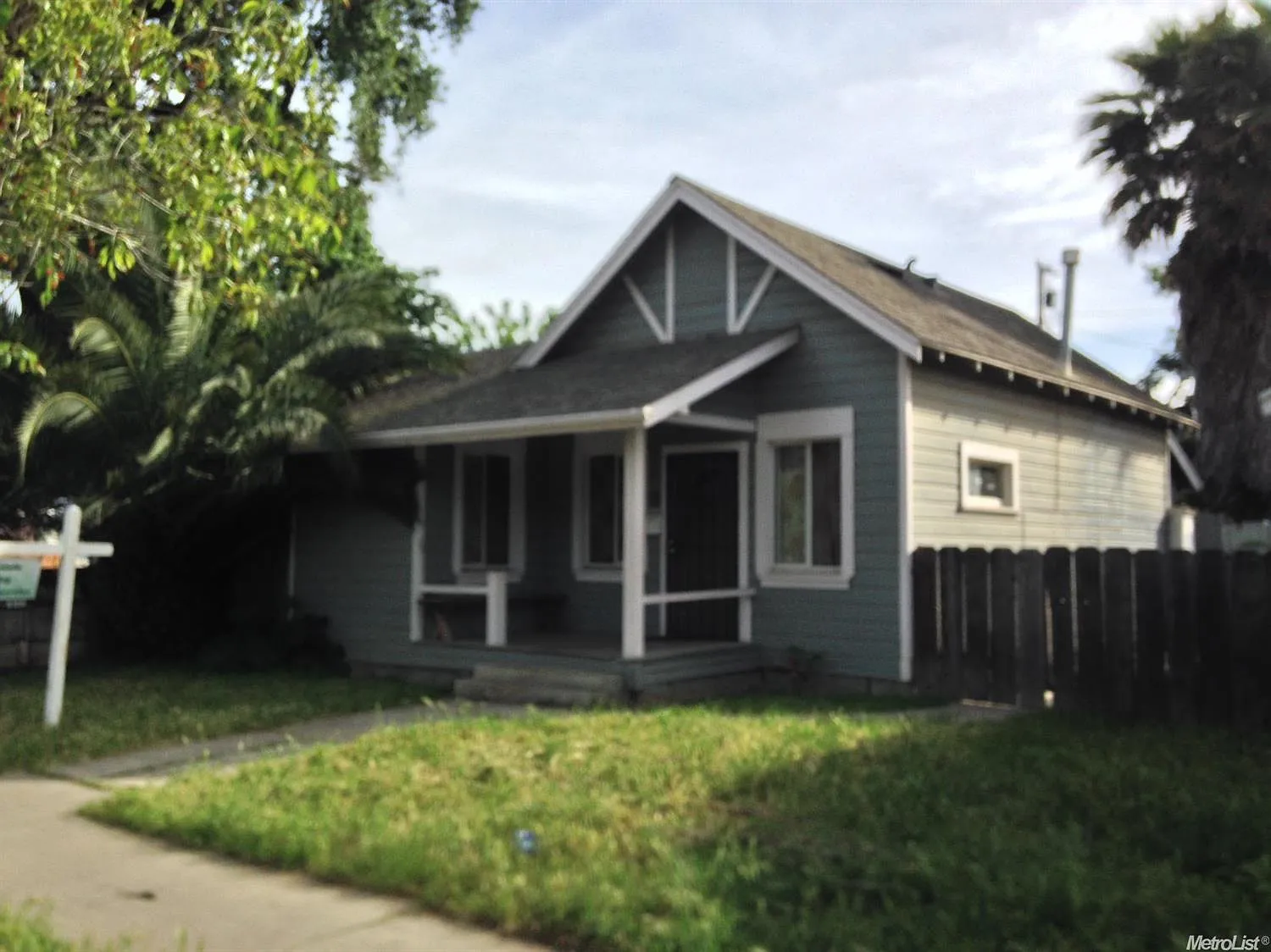323 S 4th St photo 1