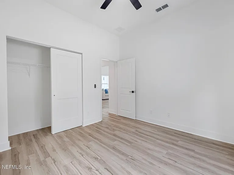 7465 Donald St — Photo 21