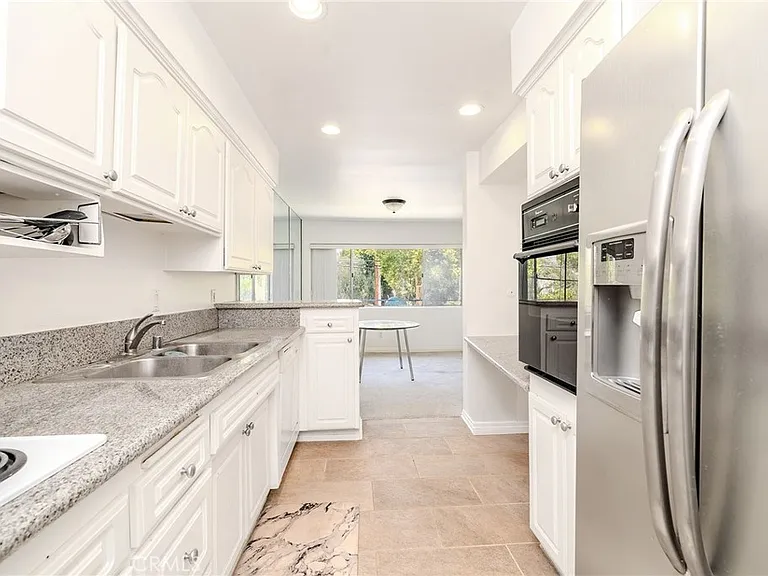972 E California Blvd #202 — Photo 10